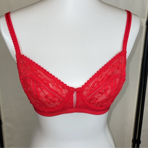 Stella McCartney Red Floral Lace Bra Size 34B NWT - Picture 4 of 17